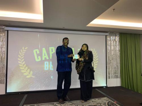 photo 6138544062228183234 y