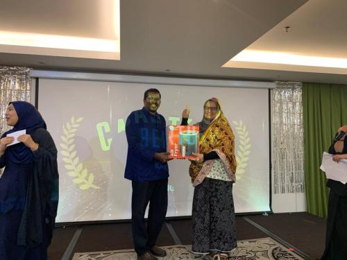 photo 6138544062228183239 y