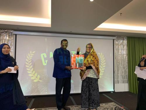 photo 6138544062228183241 y