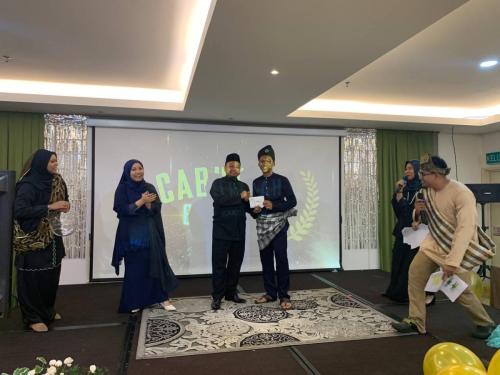 photo 6138544062228183305 y