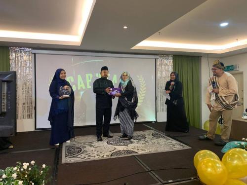 photo 6138544062228183330 y