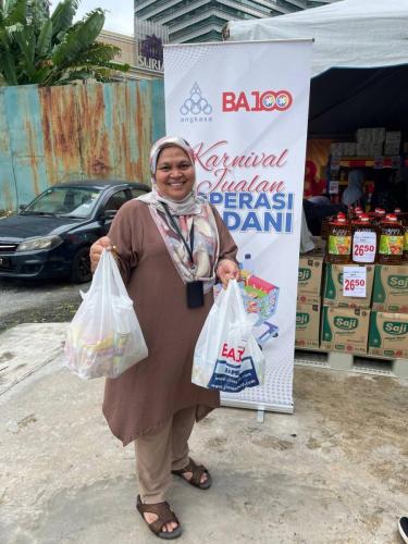 photo 6091393005014595398 y